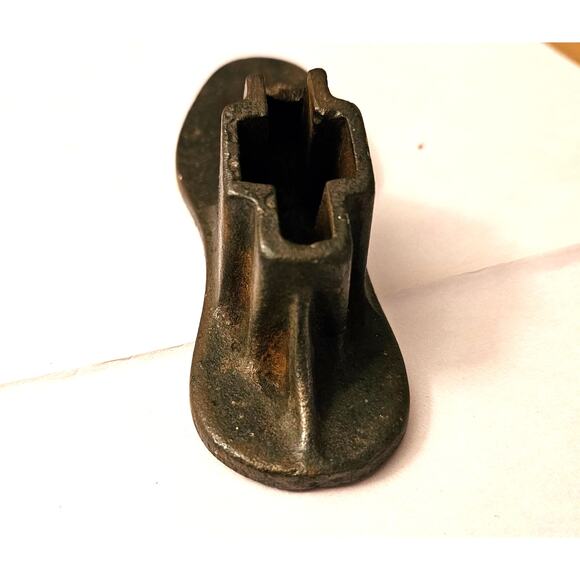 Vintage Cast Iron Cobblers Childs Shoe Form Mold #5 Stamp Primitive (gg273) - Picture 5 of 9